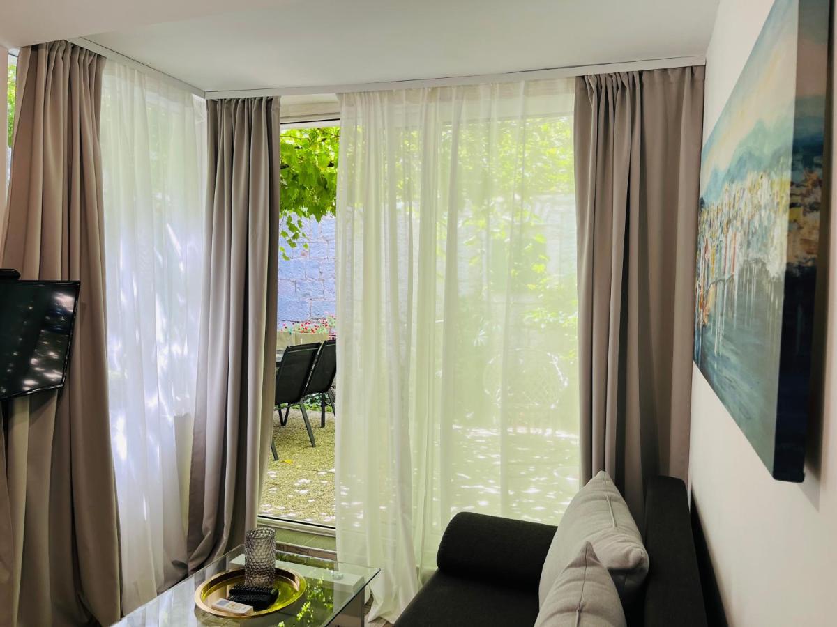 Apartment Stari Dvor Каштела Екстер'єр фото