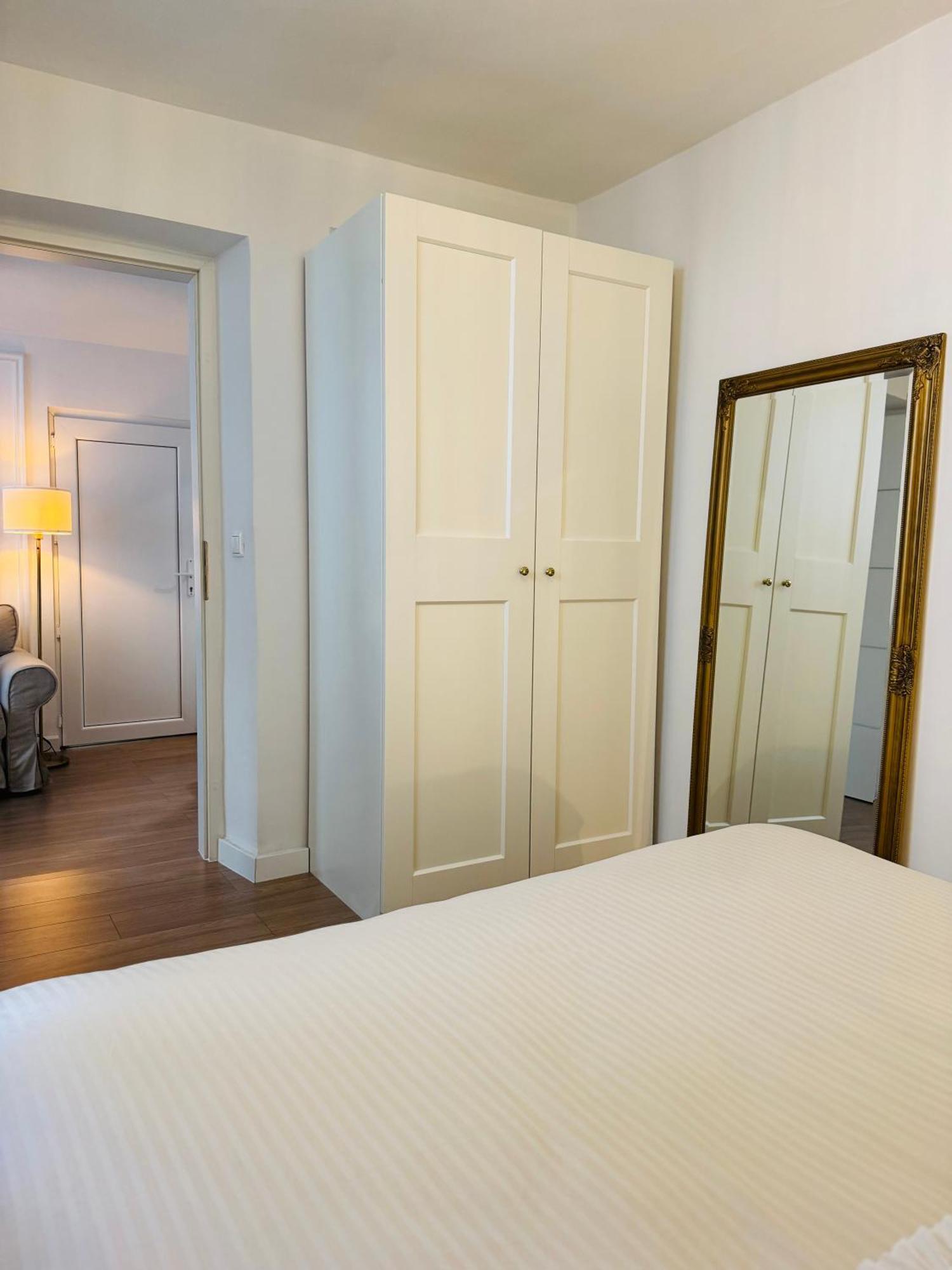 Apartment Stari Dvor Каштела Екстер'єр фото